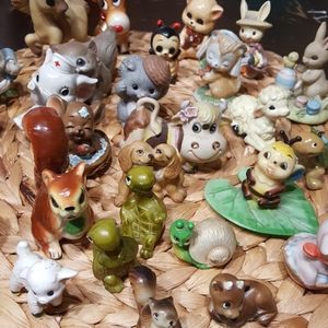 VTG  figures qty. 30 1970-1886